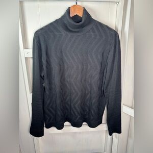 Y2K Ice jeans Iceberg Black Chevron Turtleneck Sweater, size large, perfect